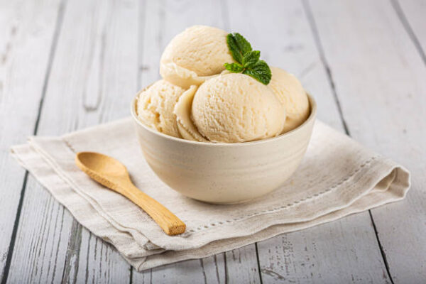 Vanilla Ice Cream (1kg)